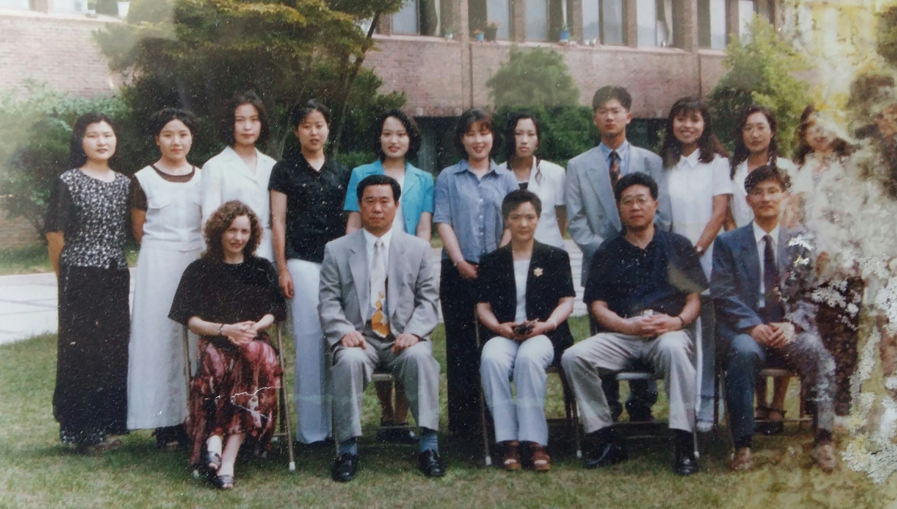 졸업생 사진4 등록사진 2번째 이미지 - 자세한 사항은 하단 글 내용 참조