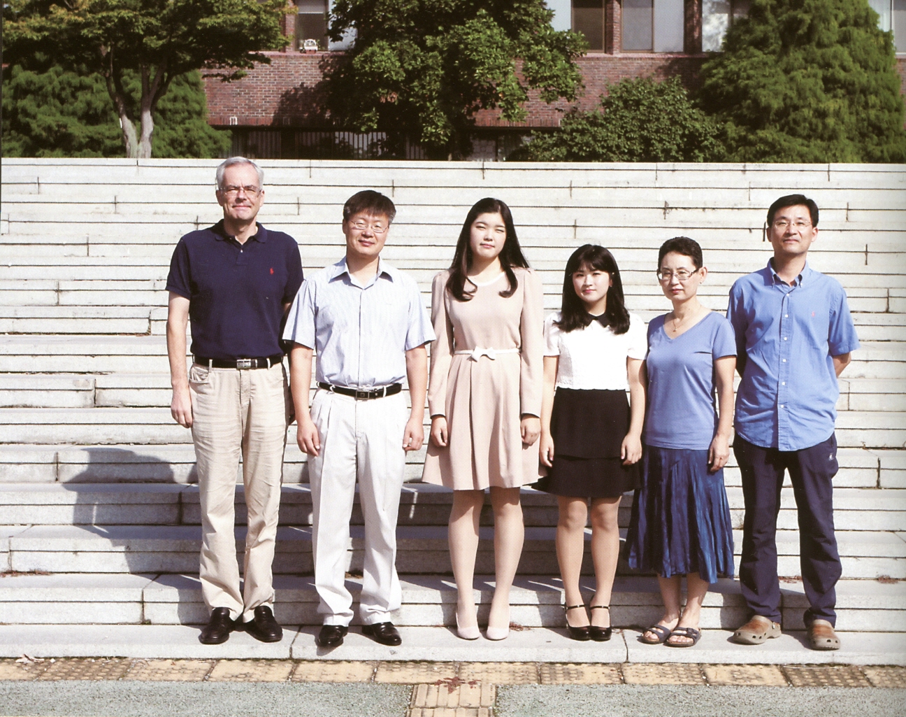 졸업생 사진 3 등록사진 2번째 이미지 - 자세한 사항은 하단 글 내용 참조