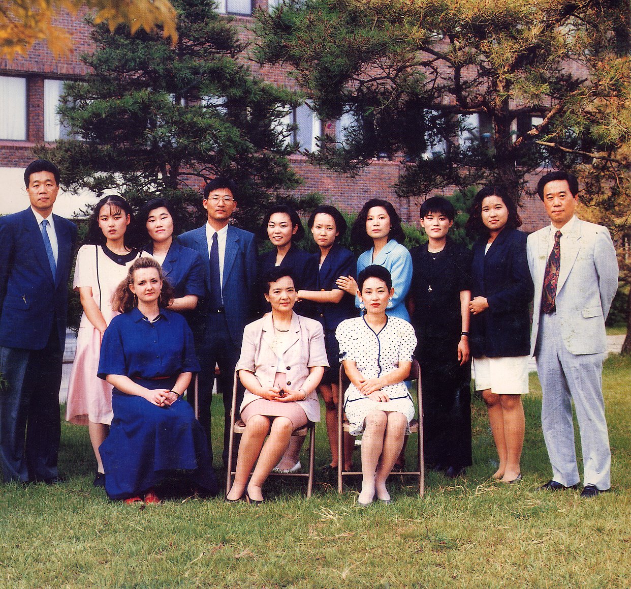 졸업생 사진 1 등록사진 1번째 이미지 - 자세한 사항은 하단 글 내용 참조