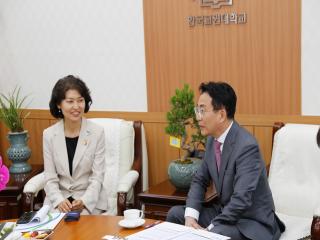 [20240617] 강경숙 의원 한국교원대학교 방문 관련 썸네일 이미지